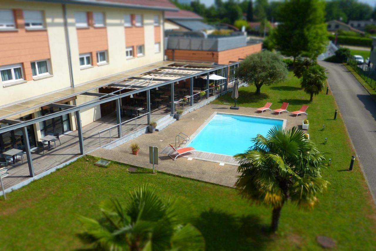 Le Domaine Des Fontaines - Hotel & Petit Dejeuner Bernin Esterno foto
